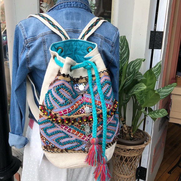 Gorgeous bucket backpack main image 5